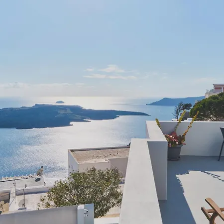 Dali Danae Fira (Santorini)