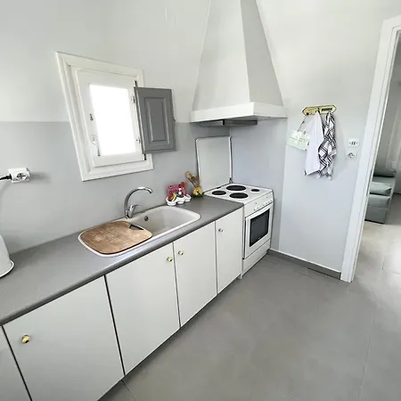 Dali Danae Fira (Santorini)