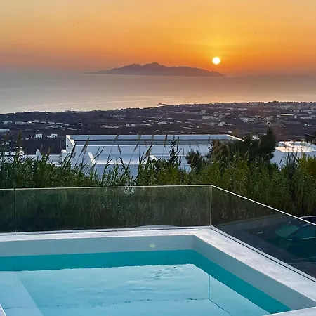 Dali Danae Fira (Santorini)