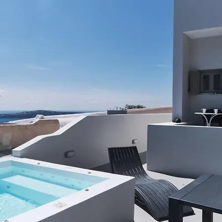 Dali Danae Fira (Santorini)