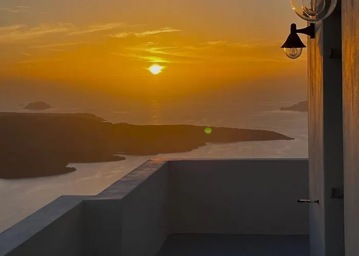 Dali Danae * Fira (Santorini)