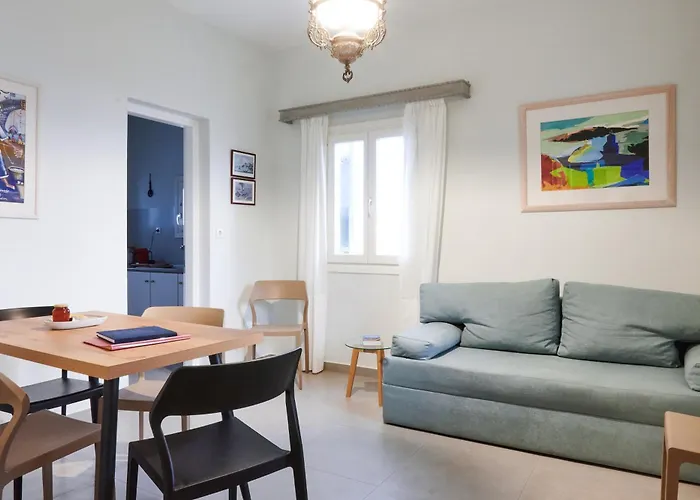 Dali Danae * Fira (Santorini)